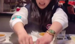 呕吐的视频,揭秘呕吐瞬间背后的生理奥秘