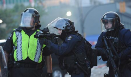 美国警察执法视频